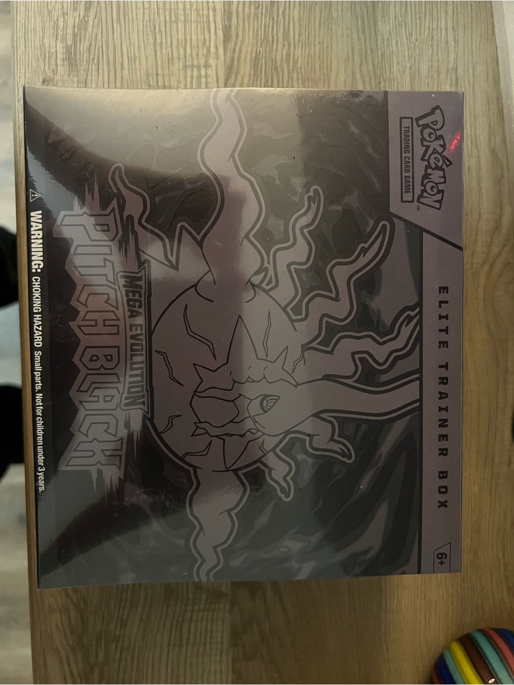 Pokemon Elite Trainer Box Mega Evolution Pitch Black - Black & Gray